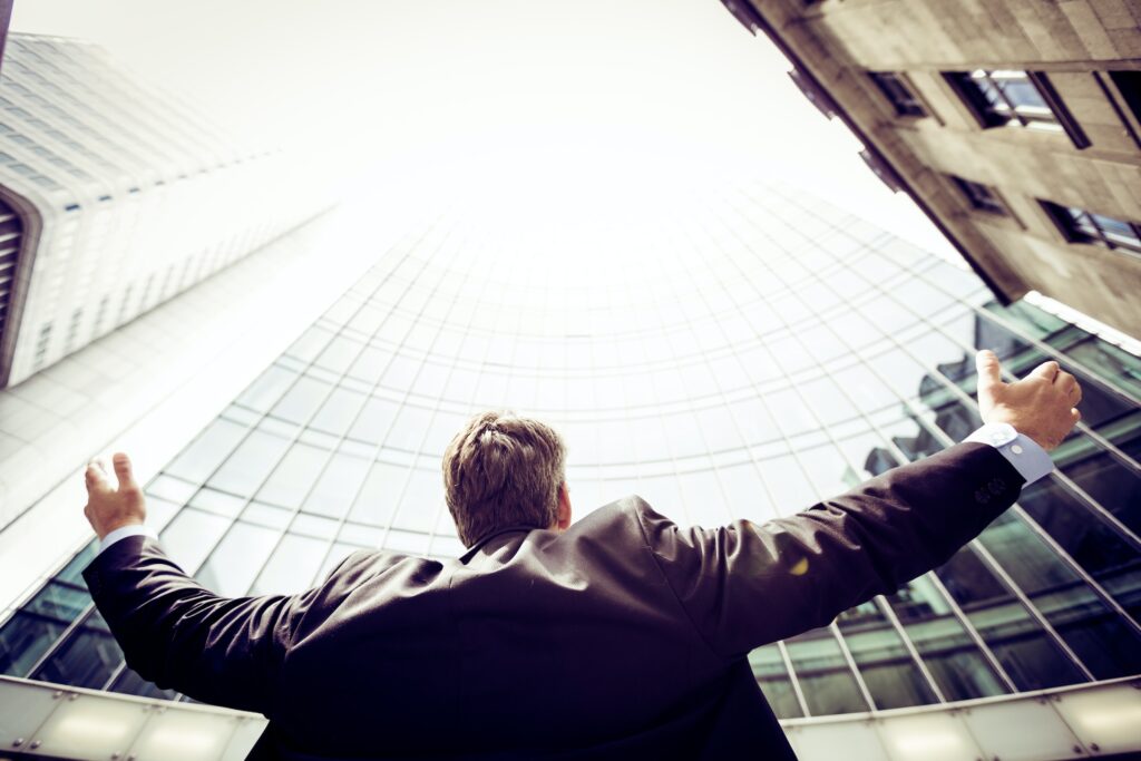 The Top Fast-Growing Sectors in the UAE and Their Business Opportunities