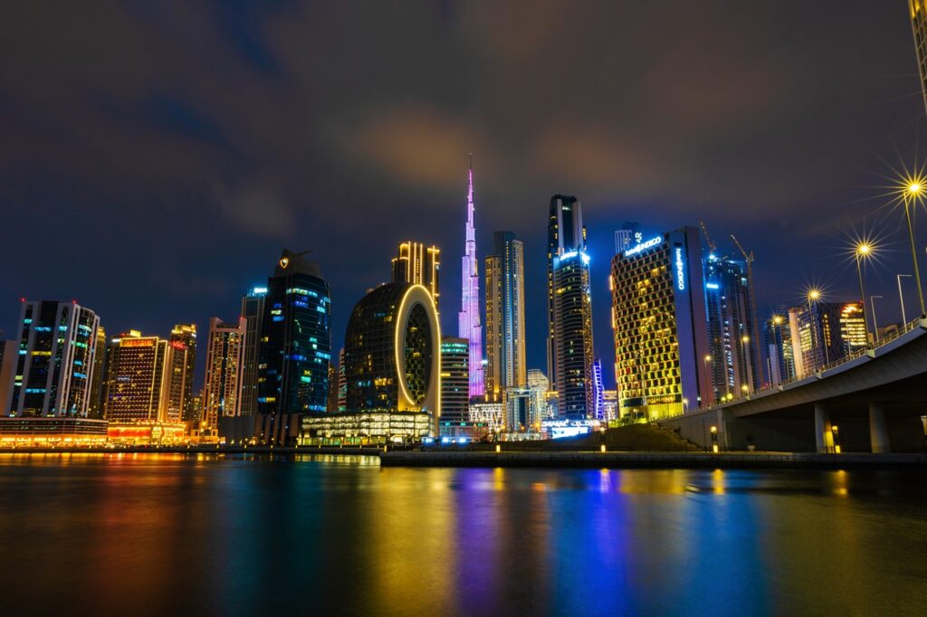 Business Restructuring Challenges Faced by UK Expats in the UAE and How to Overcome Them
